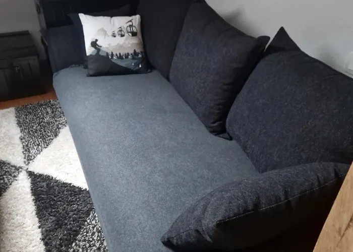 Garden City, Vue Apartment Lugrin